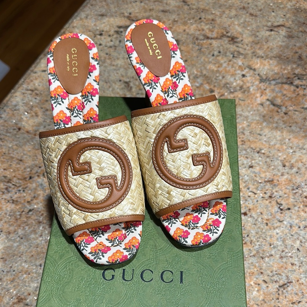 Gucci Women's Tan and Brown Slide Sandals